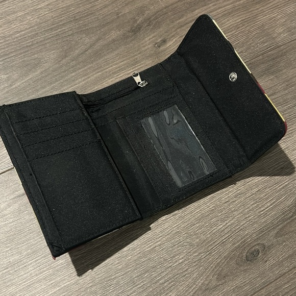 Kate Spade - Picture 3 of 4